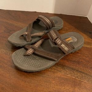 Women’s Sketchers Strappy Brown Sandals, Size 6.